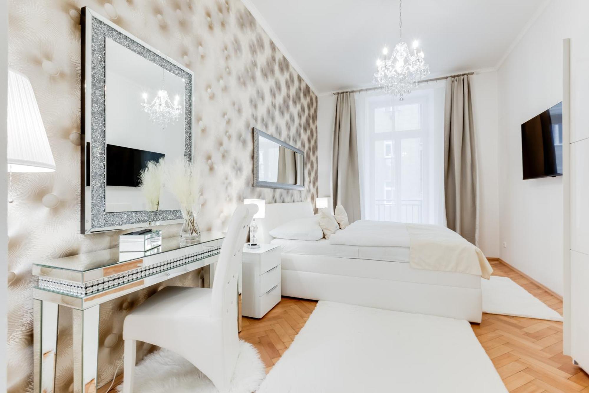 Luxury Riverside Apartments In The Center Of Prag Exteriör bild