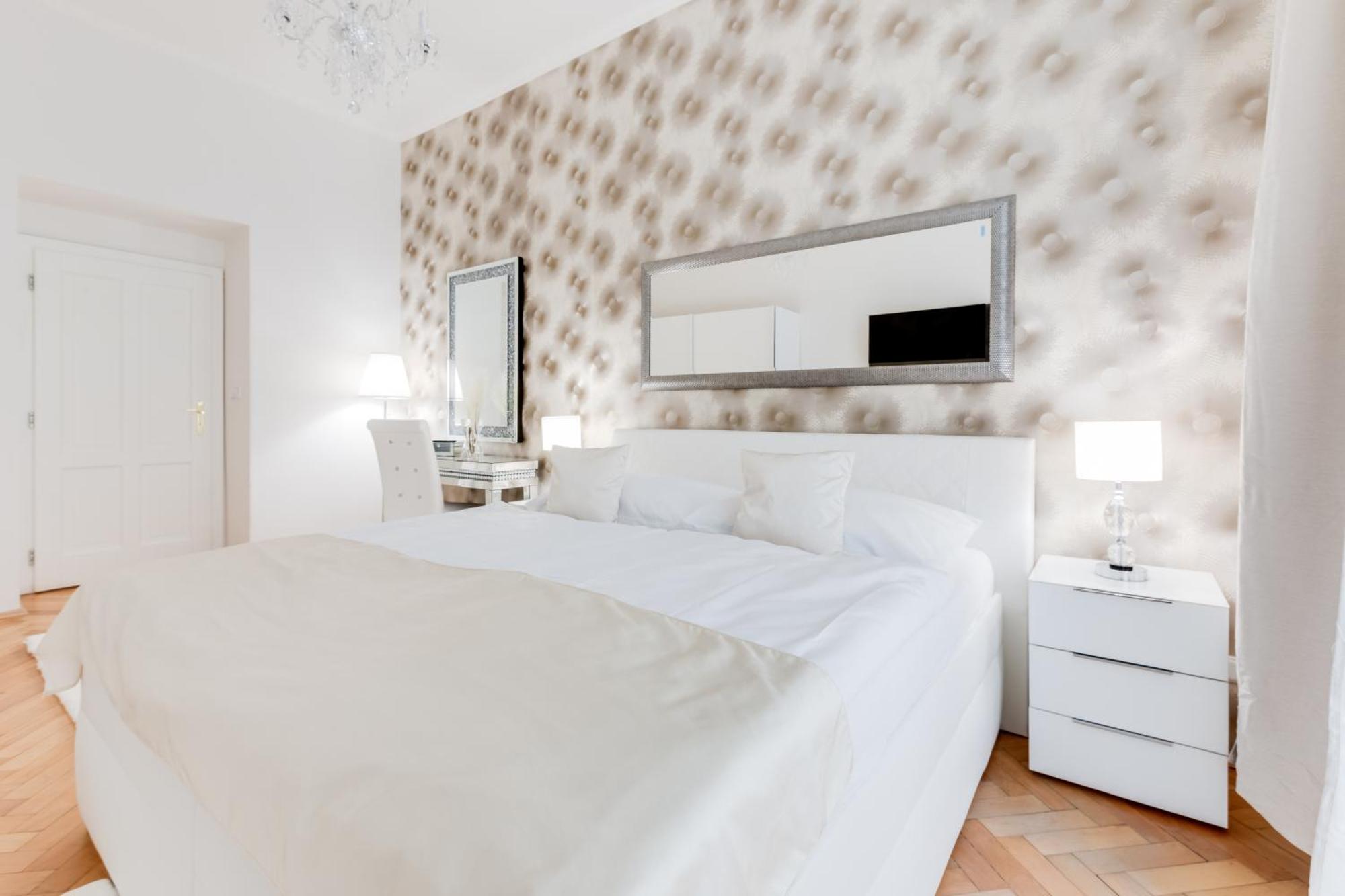 Luxury Riverside Apartments In The Center Of Prag Exteriör bild